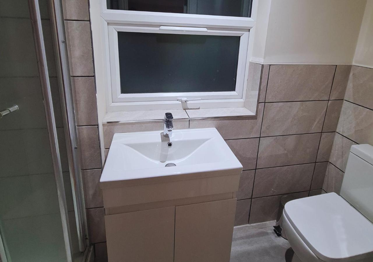 Modern 2 Bedroom Apartment In Peckham London Kültér fotó